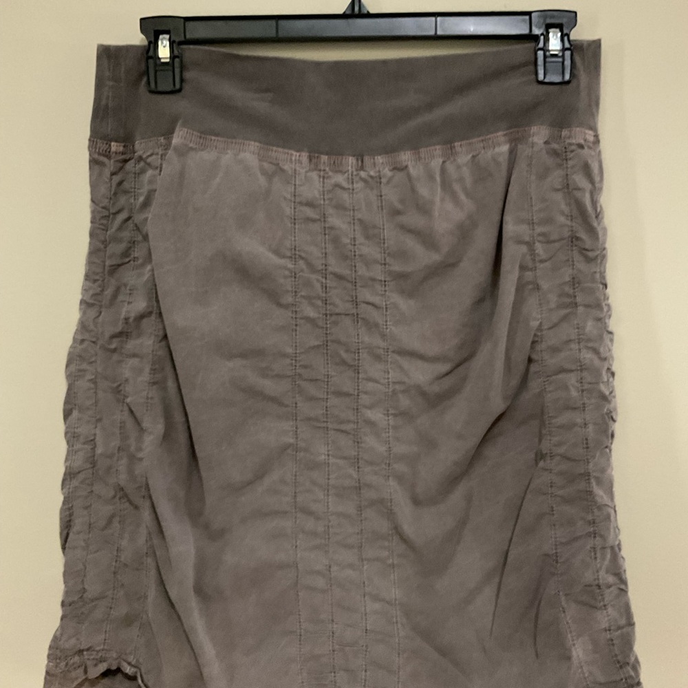 XCVI The Trace Skirt - Picture 2 of 6